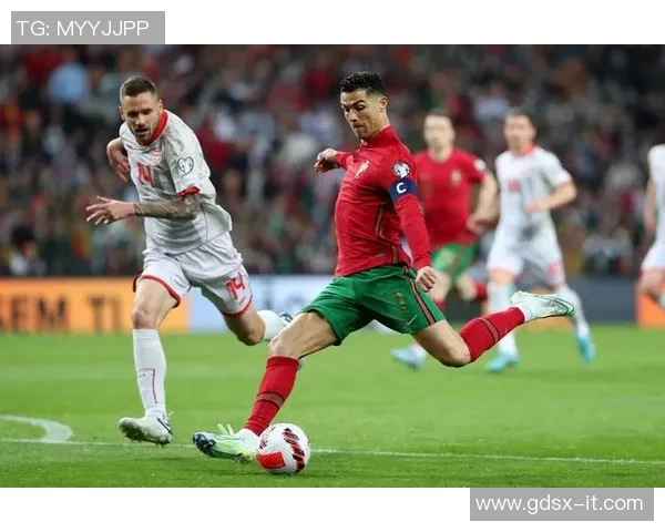 18克罗地亚足球球星助力球队冲击欧洲杯冠军展现超凡实力 18克罗地亚足球球星助力球队冲击欧洲杯冠军展现超凡实力