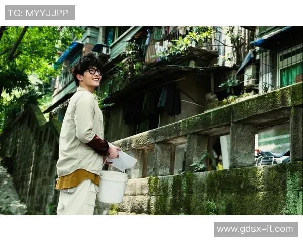 《足球巨星背后的情感故事:从爱到坚持他们的心路历程》 《足球巨星背后的情感故事:从爱到坚持他们的心路历程》