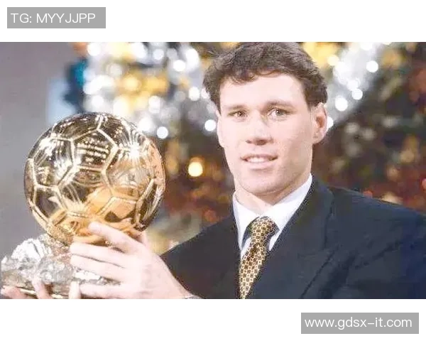 世界足坛传奇7号球星盘点与他们的辉煌成就解析