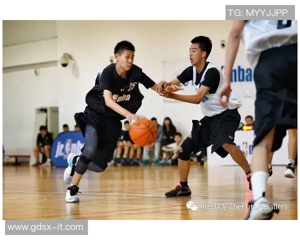 世达足球幼儿园球星推荐榜单助力小小球员成长与突破