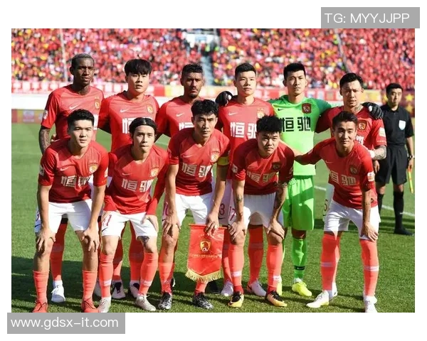 中国足球历届签约球星回顾与影响力分析 中国足球历届签约球星回顾与影响力分析