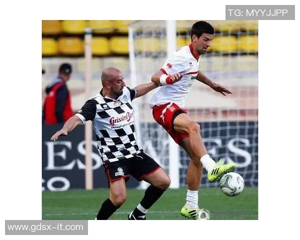 篮球巨星挑战足球赛场 看他们如何跨界展现竞技天赋