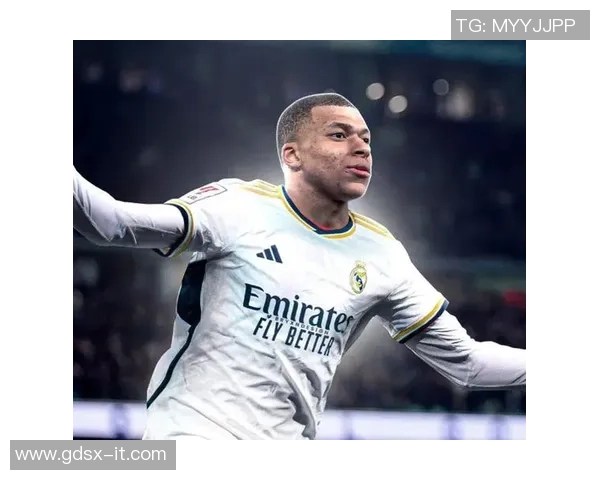 足球史上4号球衣最具传奇色彩的球星盘点与评析 足球史上4号球衣最具传奇色彩的球星盘点与评析